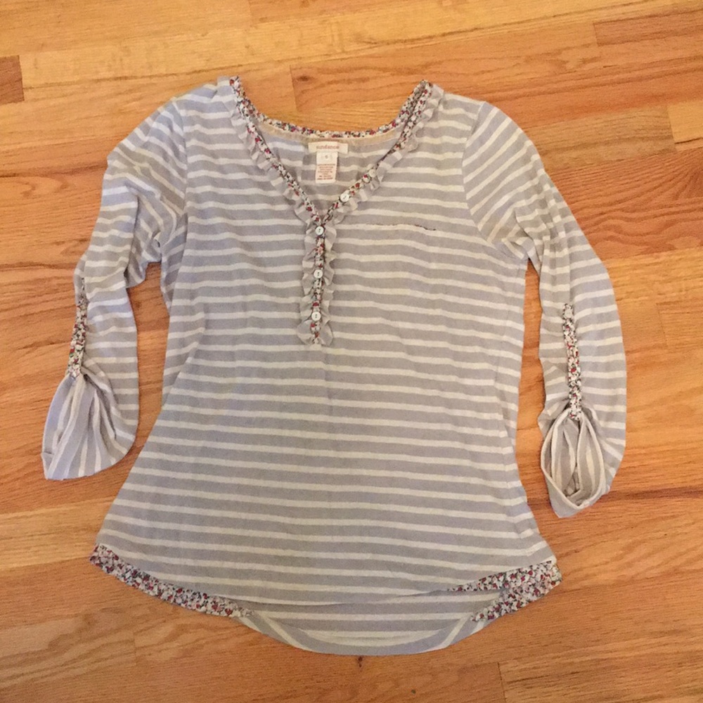 Grey and cream striped top w/ cute floral details